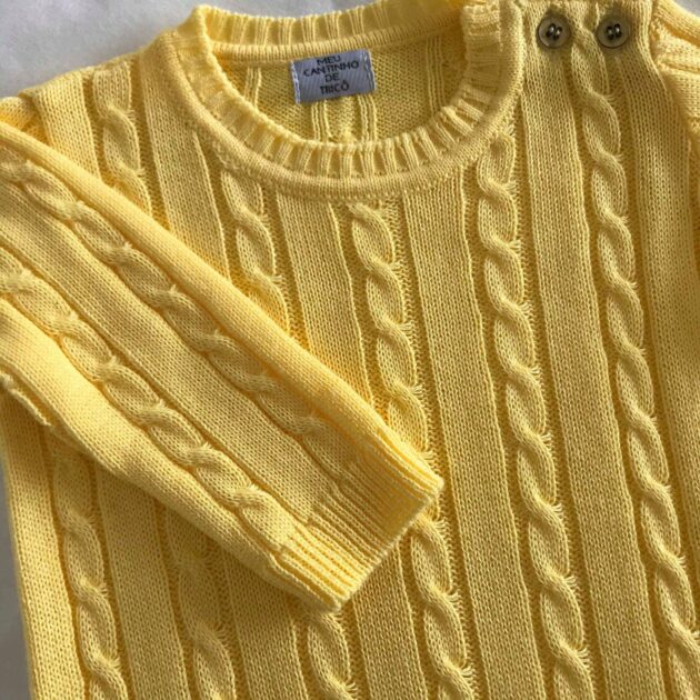 Macacão Tricot Amarelo Trançado - Meu Cantinho de Tricô