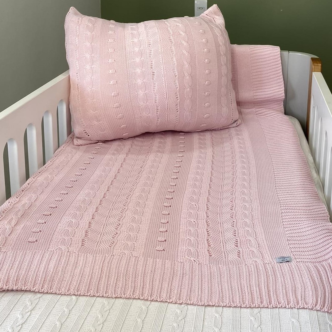 Colcha Tricot Trama Bolinhas